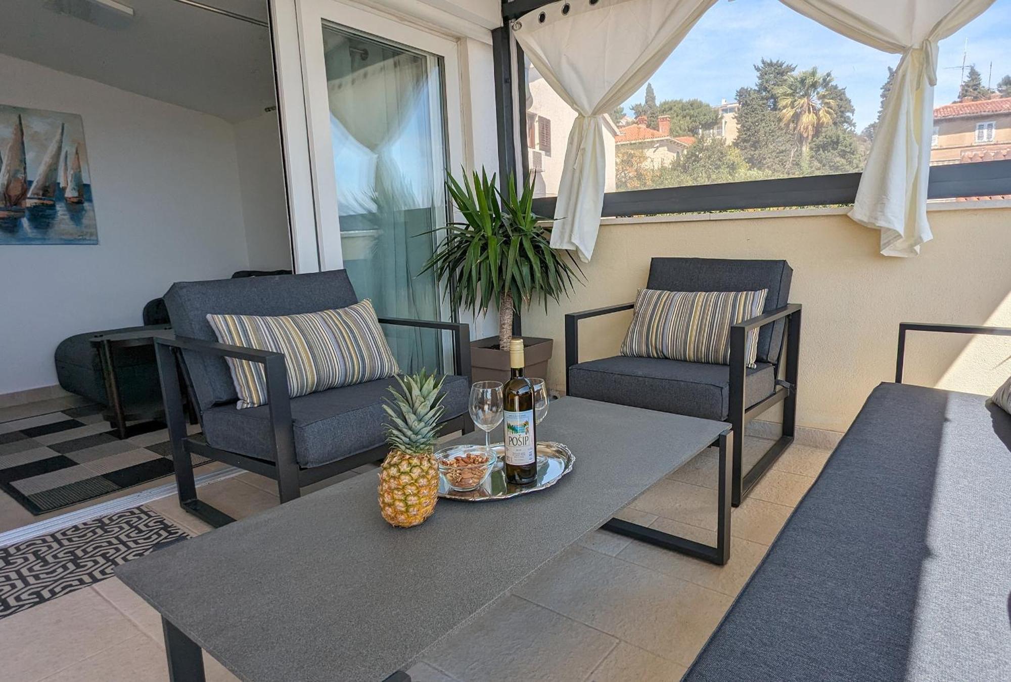 Prime Location Penthouse Apt With A Large Terrace Split Zewnętrze zdjęcie