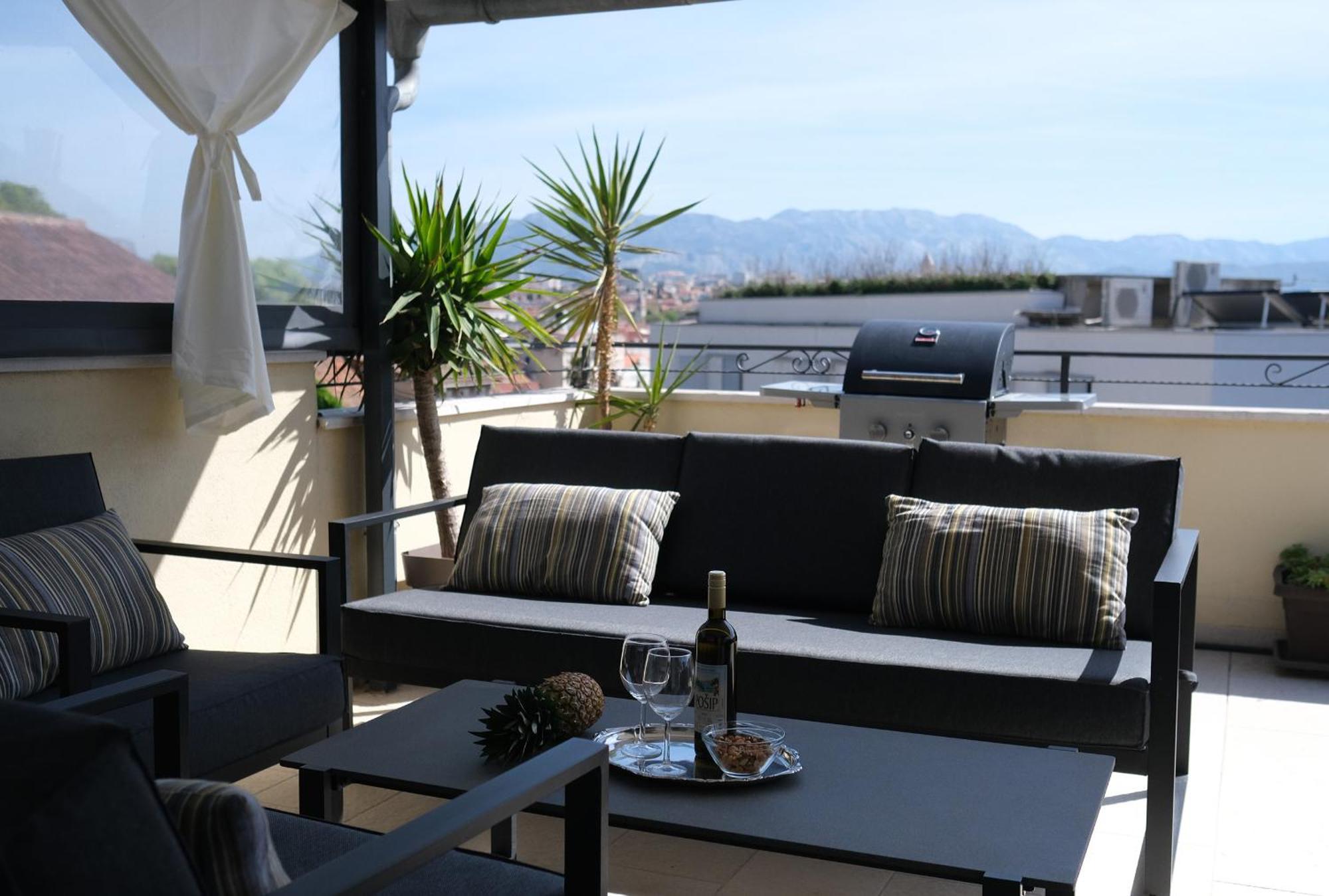 Prime Location Penthouse Apt With A Large Terrace Split Zewnętrze zdjęcie